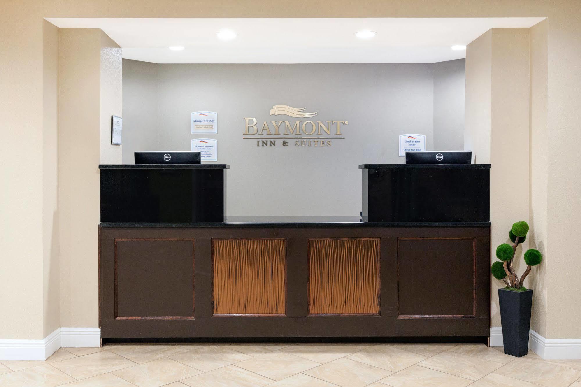 Baymont By Wyndham Midland Center Hotel Buitenkant foto